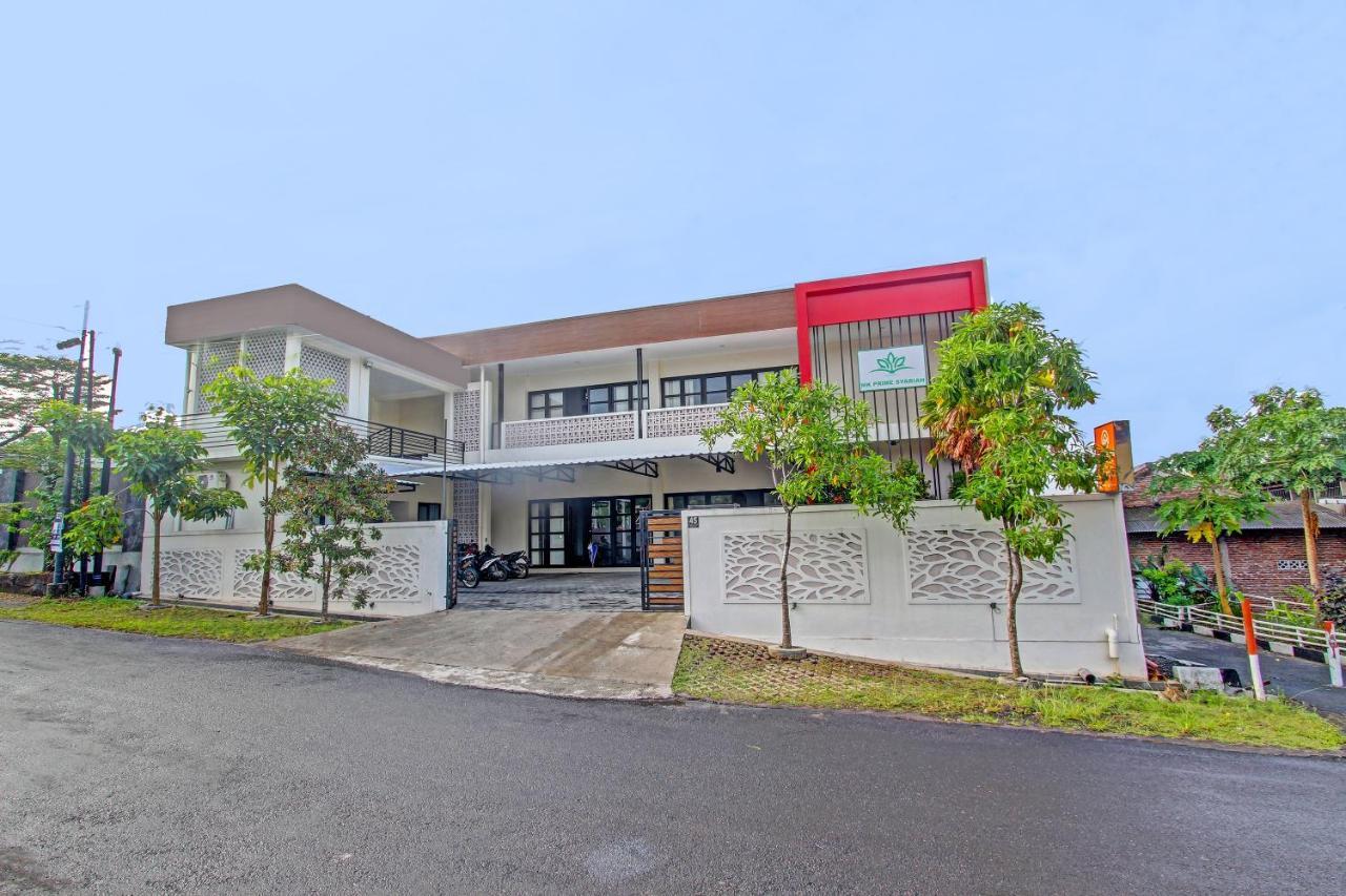 Capital O 91377 Mk Prime Syariah Hotel Semarang Buitenkant foto